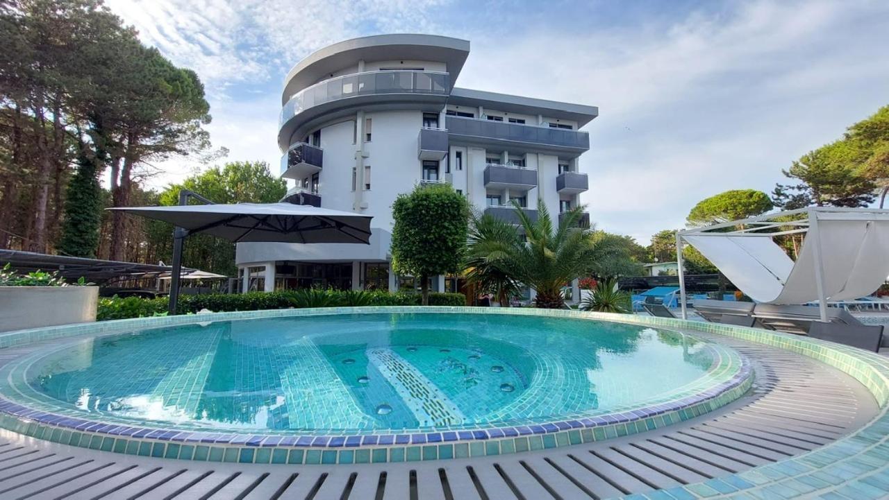 Hotel Franz Bibione Exterior foto